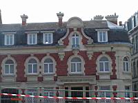 Arras, Facades de maison en briques (3)